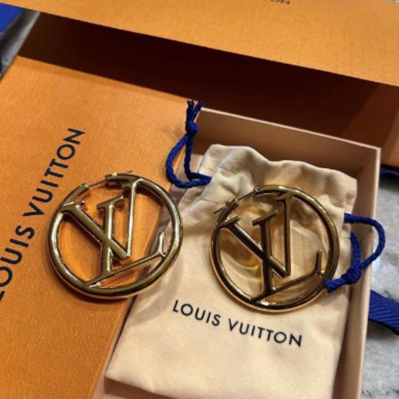 Louis Vuitton - Authenticated LV Iconic Earrings - Silver for Women, Never Worn